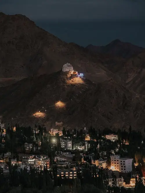 product page main image