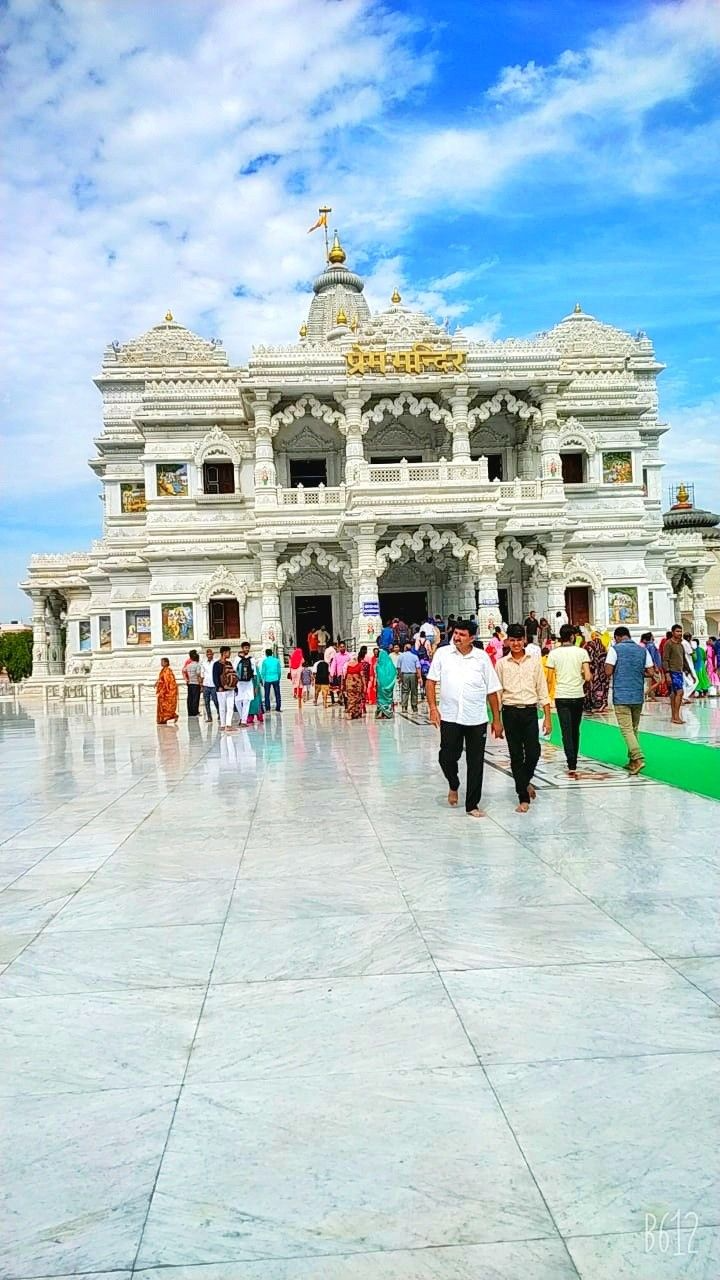 product page main image