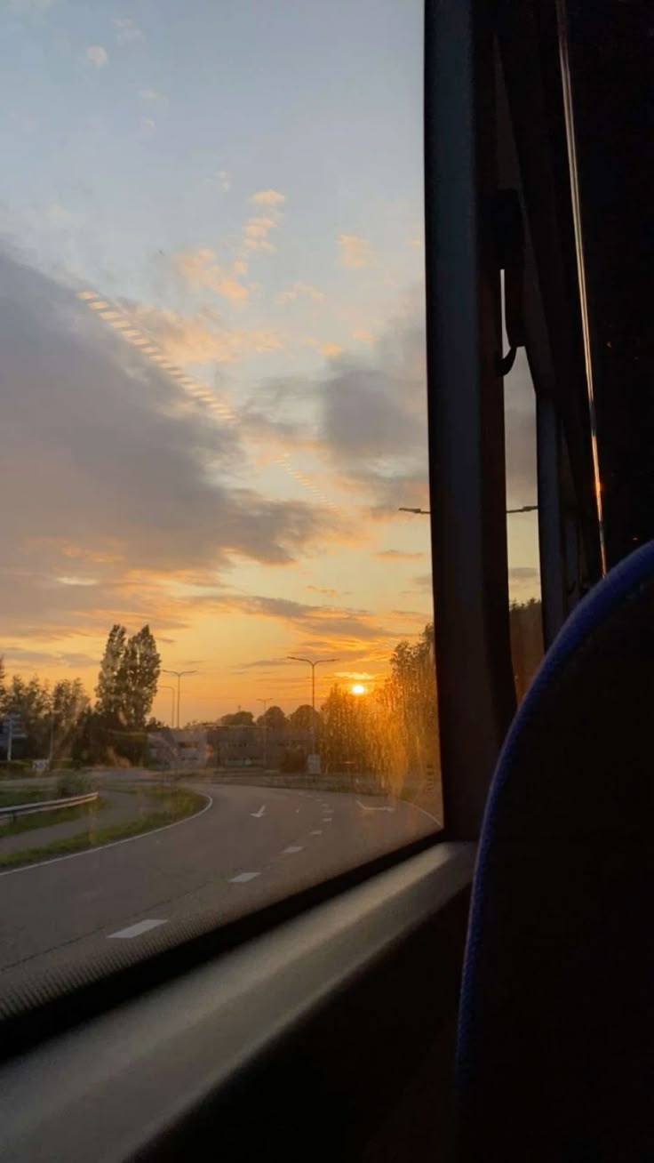 product page main image