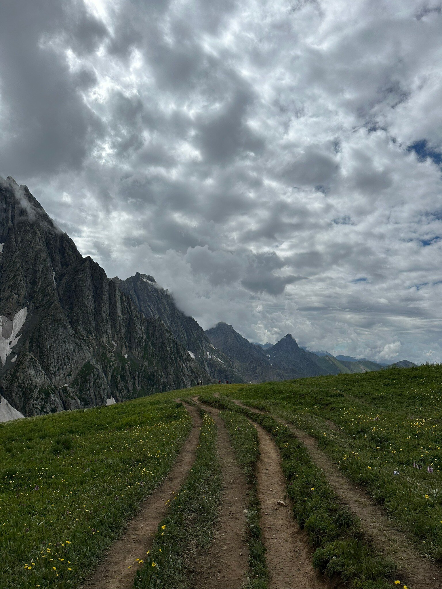 product page main image