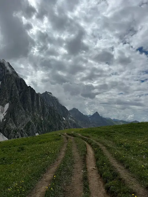 product page main image