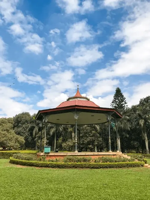 product page main image