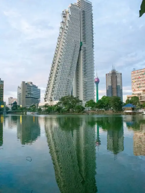 product page main image