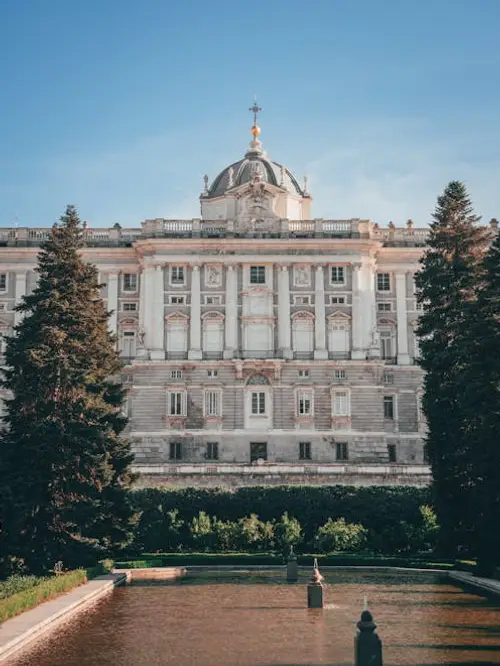 product page main image