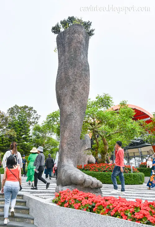 product page main image