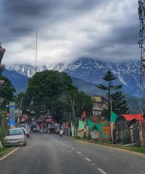 product page main image