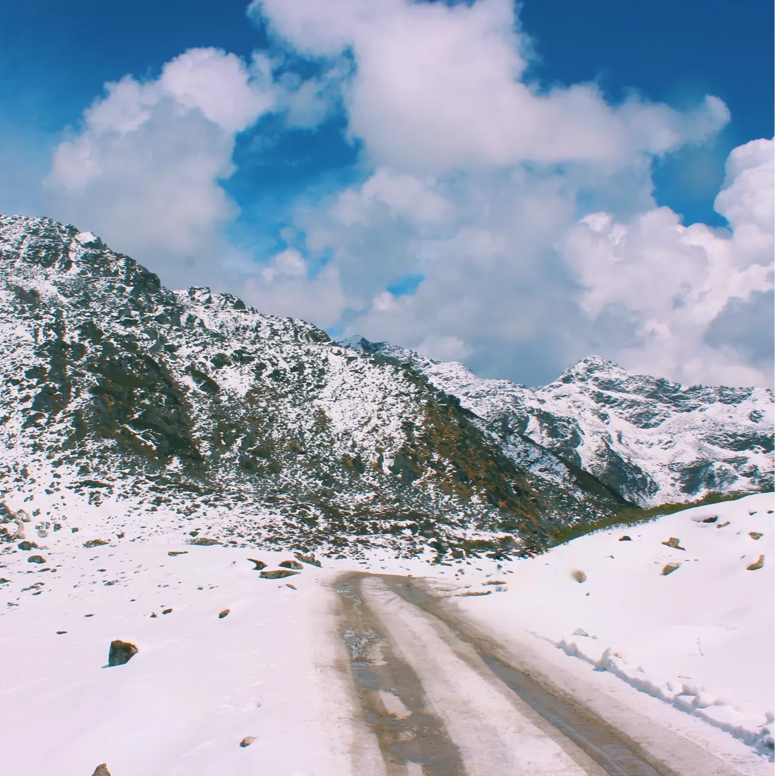 product page main image