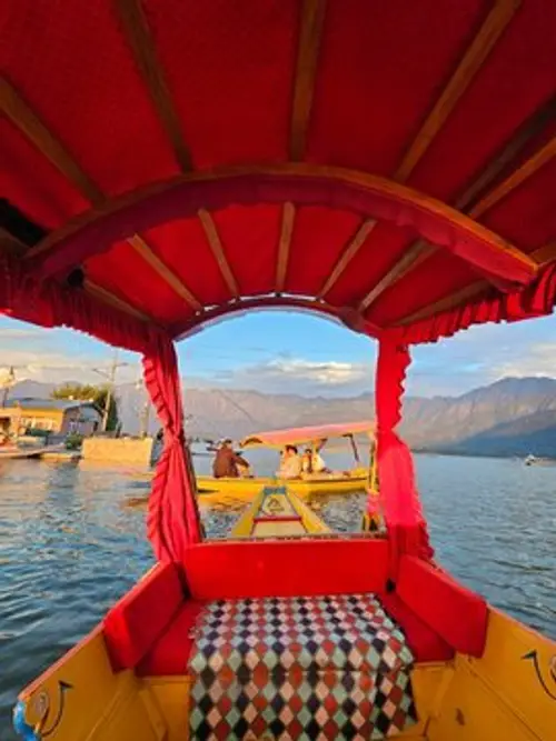 product page main image