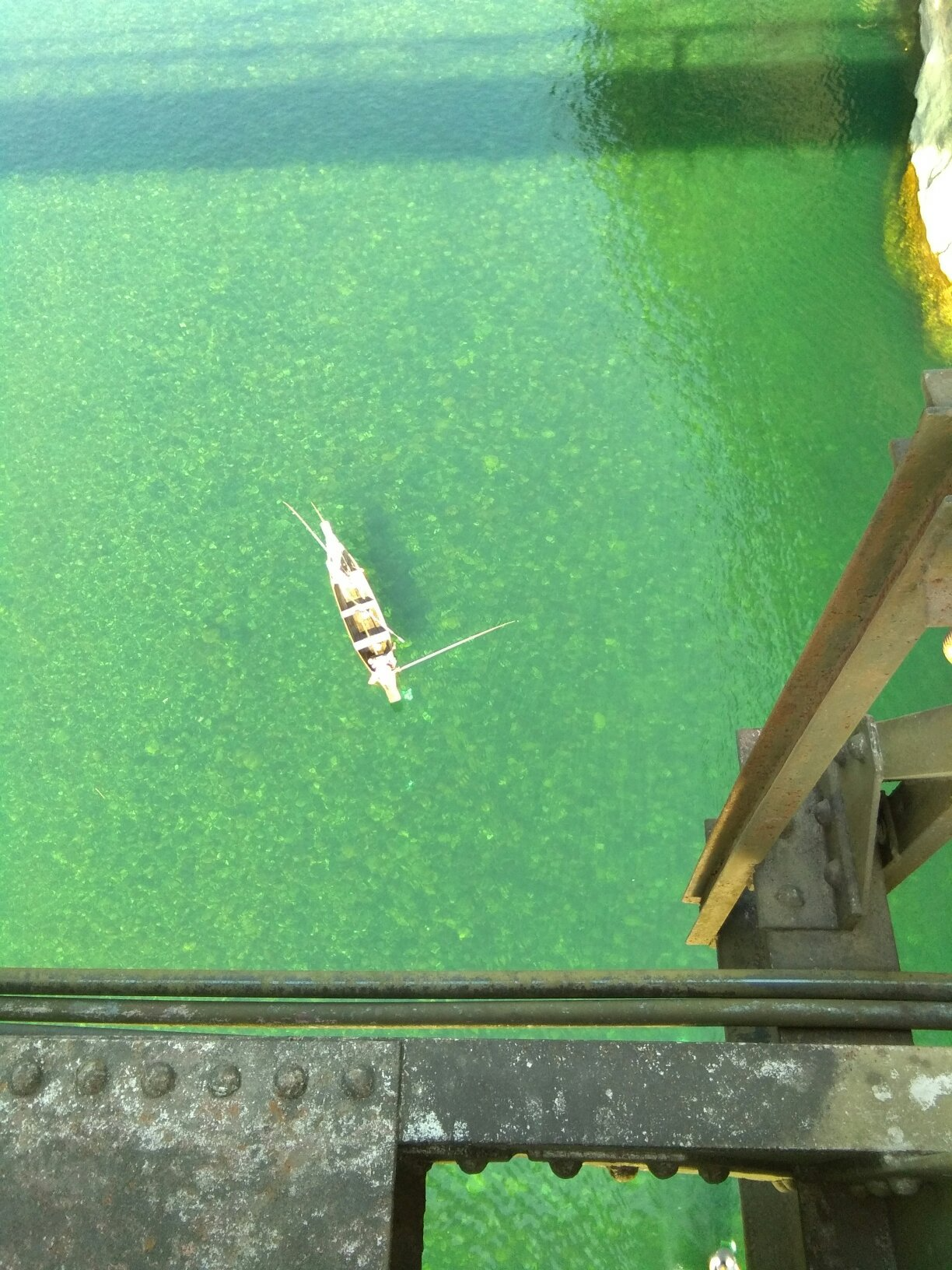 product page main image