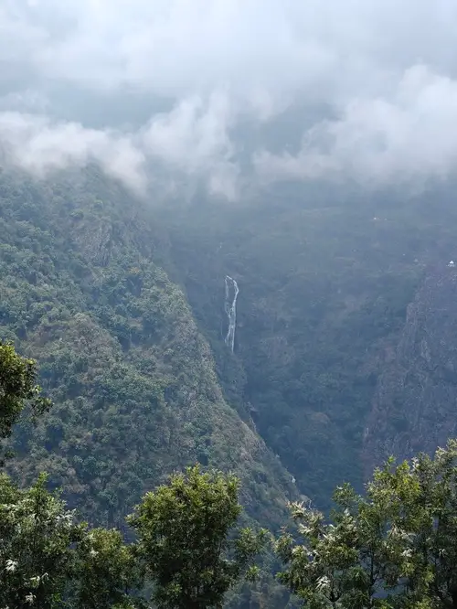 product page main image