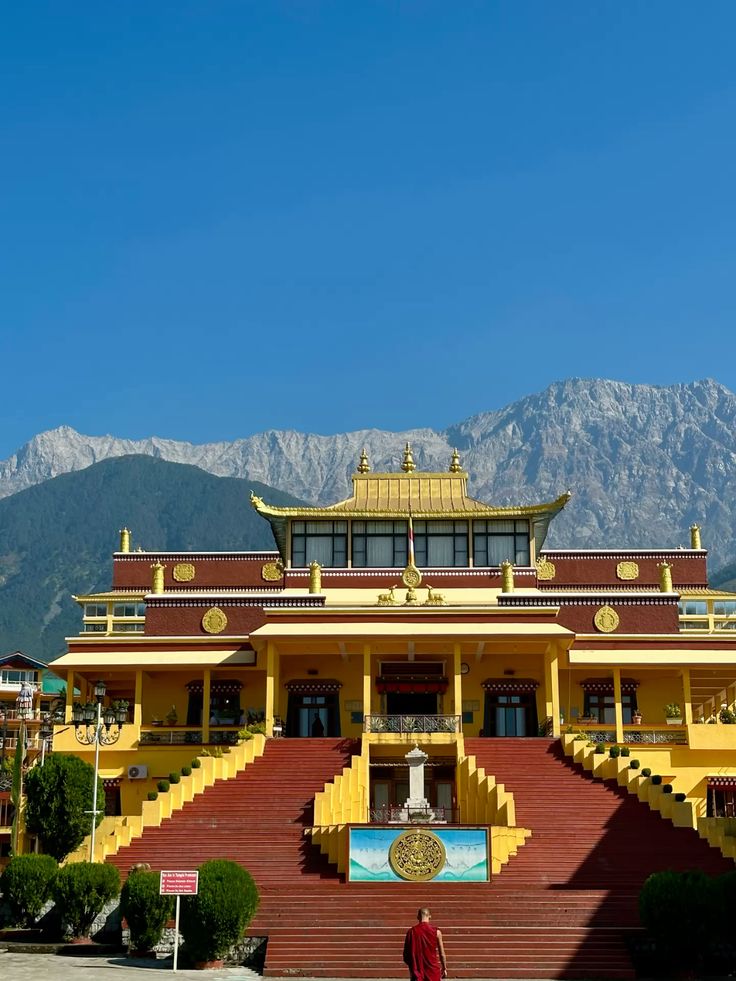 product page main image